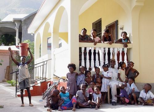 Timoun an Ayiti — Kinder in Haiti e.V.: Waisenhaus für Erdbebenopfer