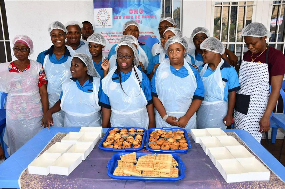 Elikia e.V.: Einrichtung und Ausstattung einer Lehrküche für die Ausbildung in der Gastronomie (Kochen und Backen) von geistig behinderten Jugendlichen in Kinshasa