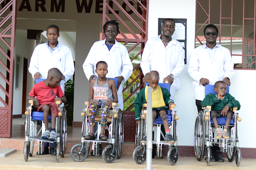 PRO Uganda – Prothesen für neues Leben e.V.: Ausbildung von vier einheimischen Auszubildenden in Uganda zu Orthopädie-Gesellen (CAT II)